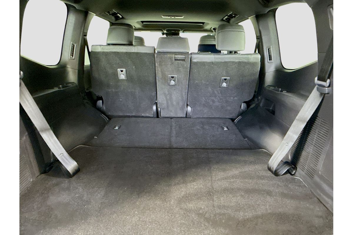 2023 Toyota Landcruiser Sahara FJA300R