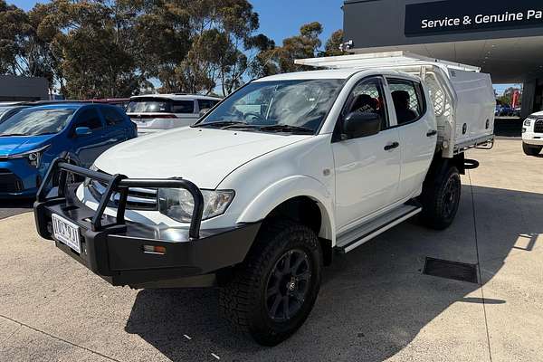 2014 Mitsubishi Triton GLX MN 4X4
