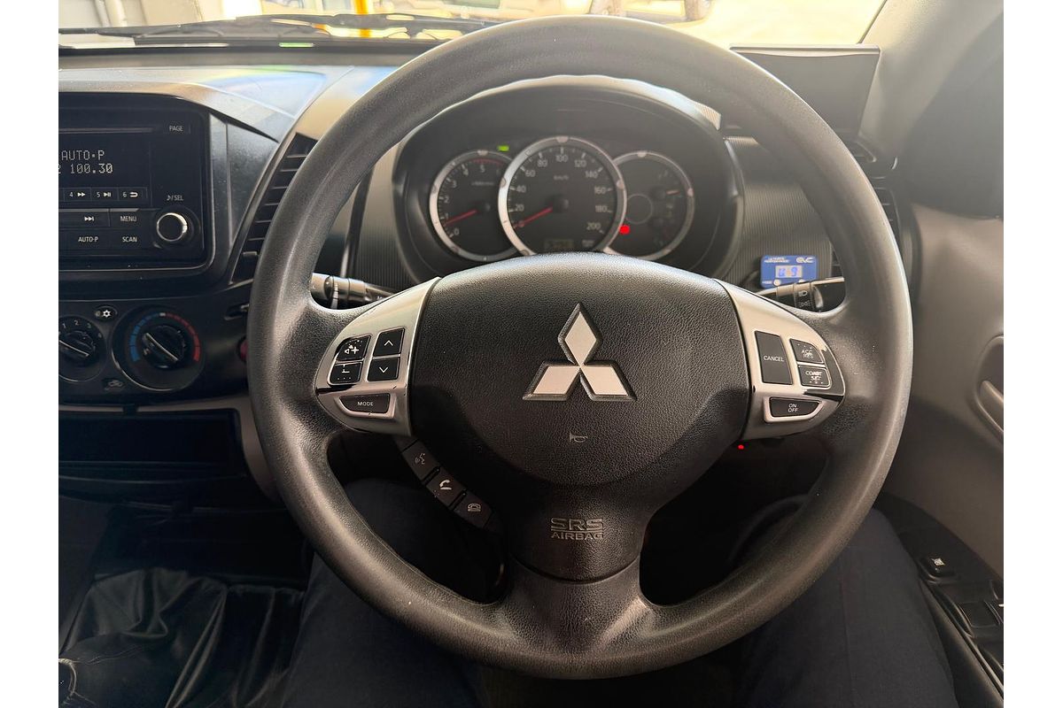2014 Mitsubishi Triton GLX MN 4X4