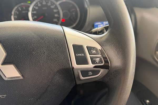 2014 Mitsubishi Triton GLX MN 4X4