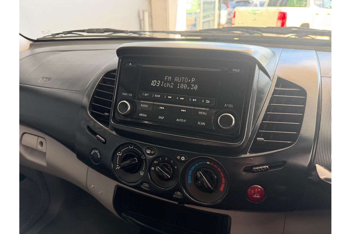 2014 Mitsubishi Triton GLX MN 4X4