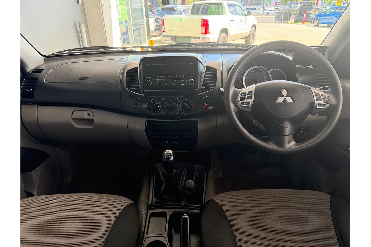 2014 Mitsubishi Triton GLX MN 4X4