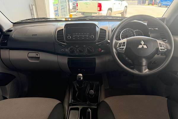 2014 Mitsubishi Triton GLX MN 4X4