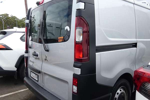 2021 Mitsubishi Express GLX SN LWB