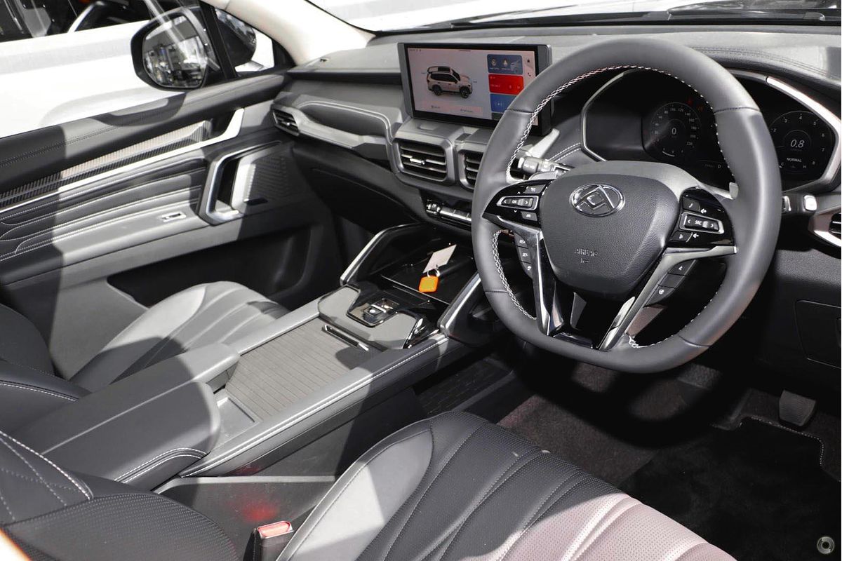 2025 LDV D90 Executive SV9A