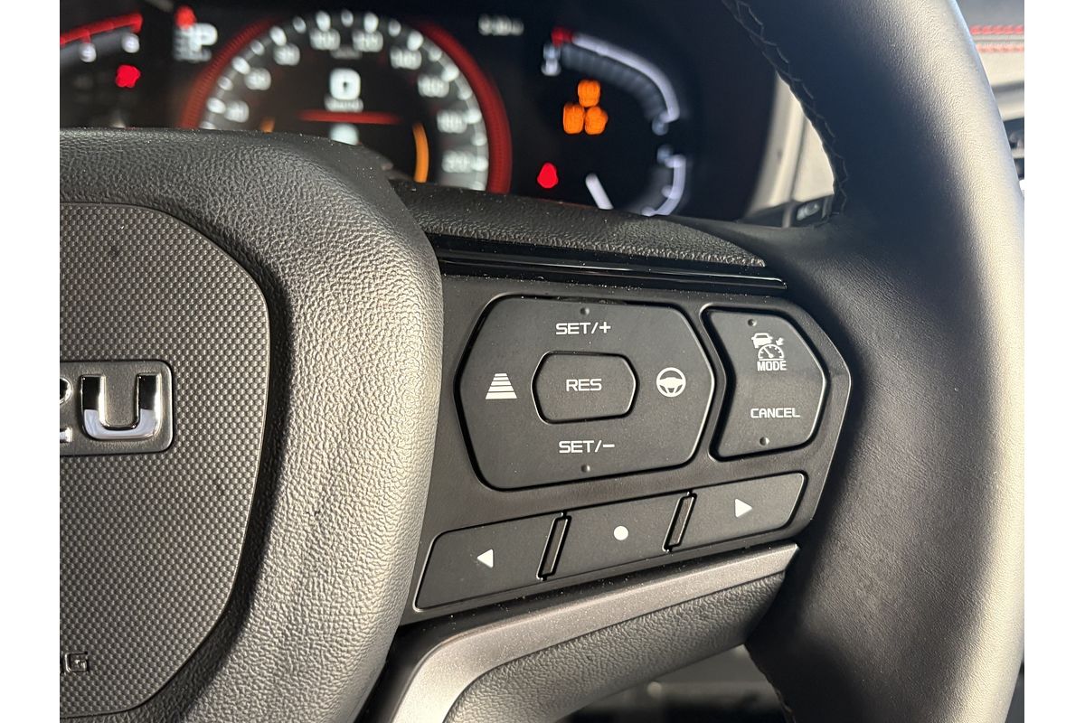 2025 Isuzu MU-X X-TERRAIN