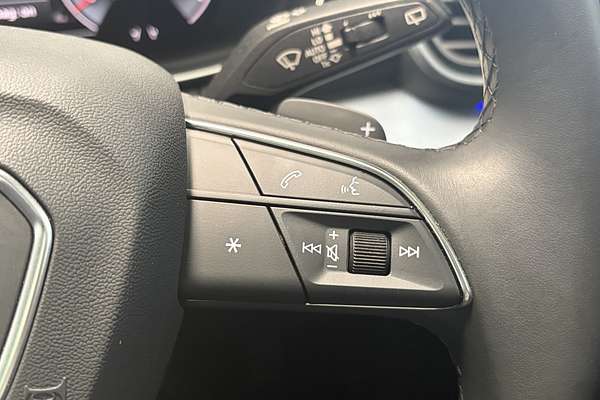 2024 Audi Q5 45 TFSI Dynamic Black FY