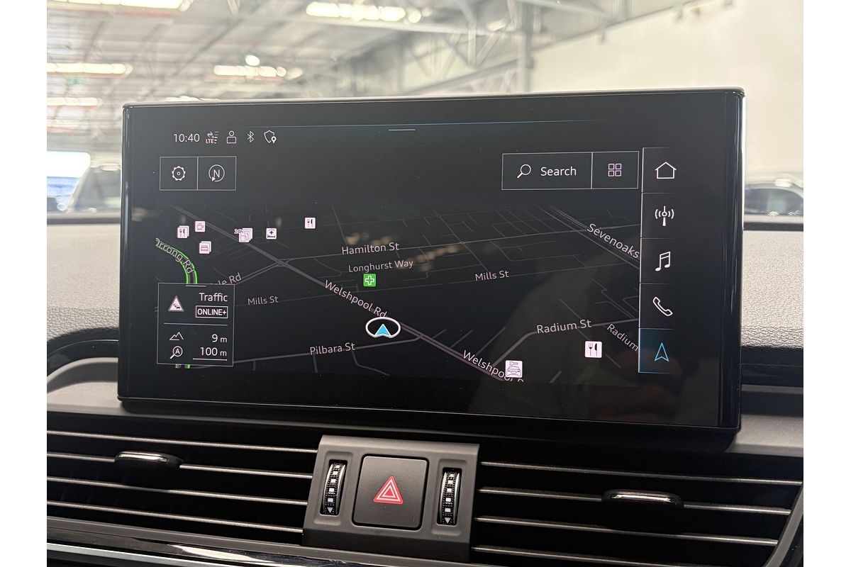 2024 Audi Q5 45 TFSI Dynamic Black FY