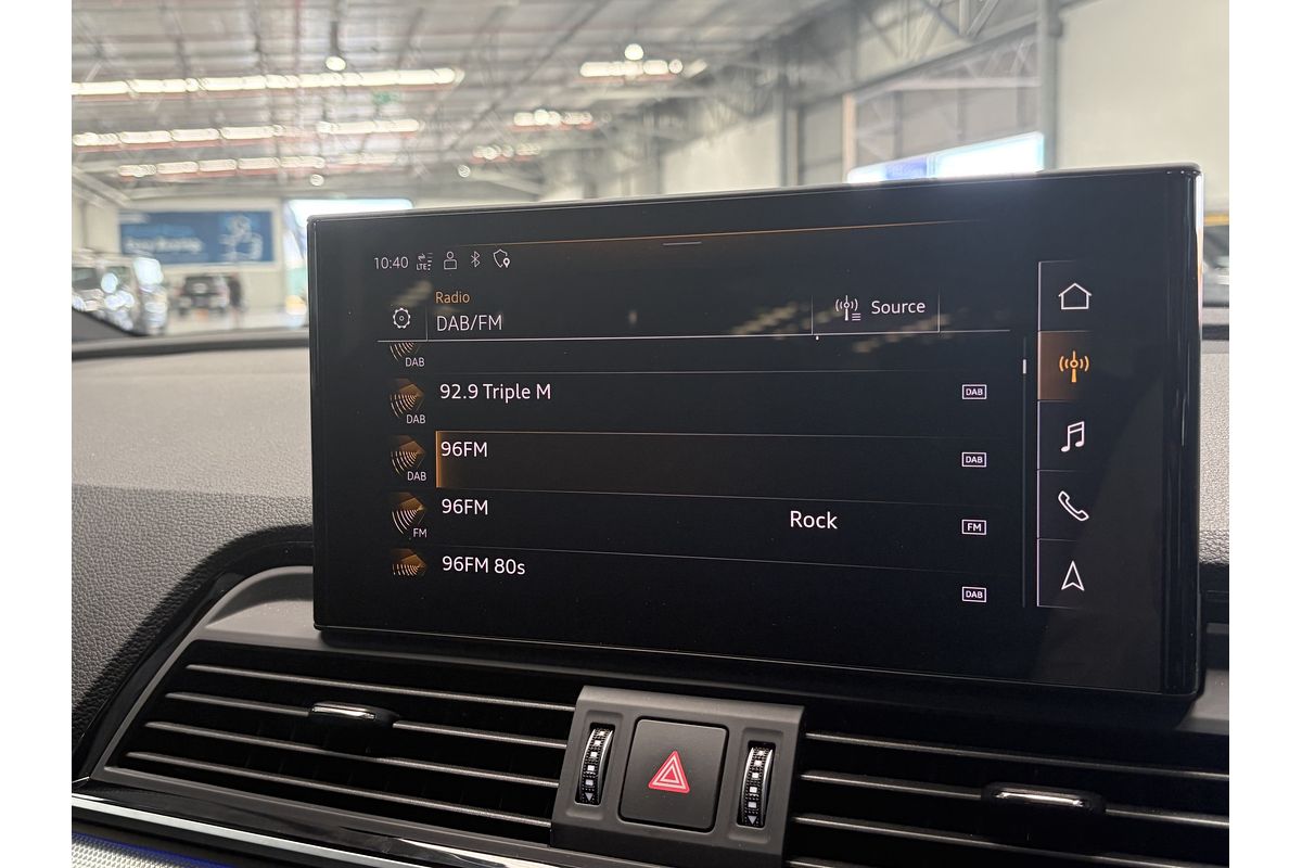 2024 Audi Q5 45 TFSI Dynamic Black FY