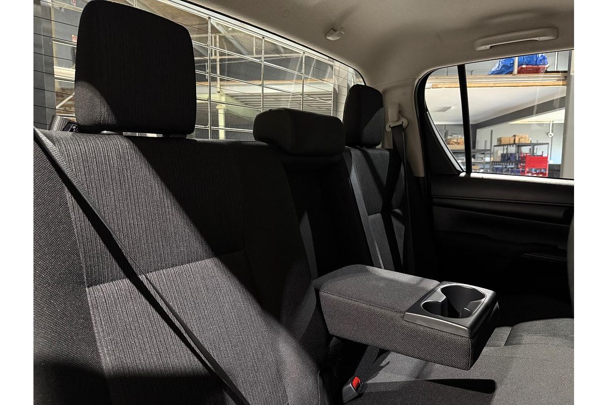 2021 Toyota Hilux SR GUN126R 4X4