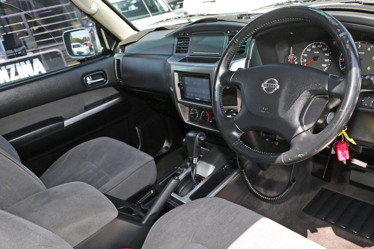 2005 Nissan Patrol ST GU IV
