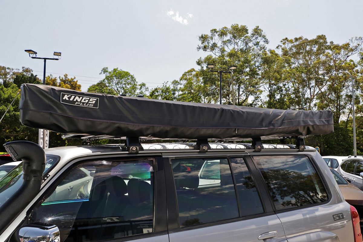 2005 Nissan Patrol ST GU IV