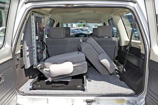 2005 Nissan Patrol ST GU IV