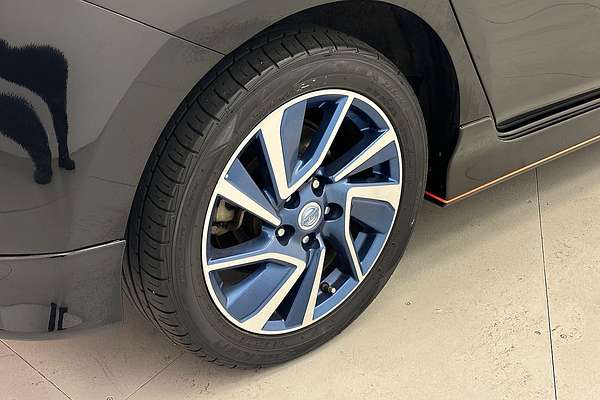 2015 Nissan LEAF  ZE0