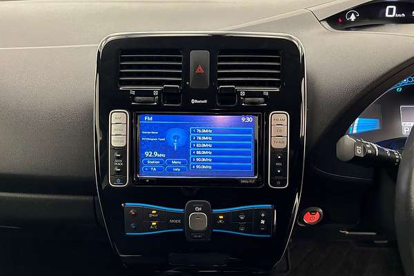 2015 Nissan LEAF  ZE0