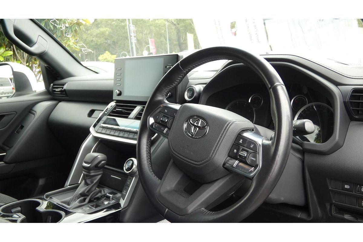 2023 Toyota Landcruiser GXL FJA300R