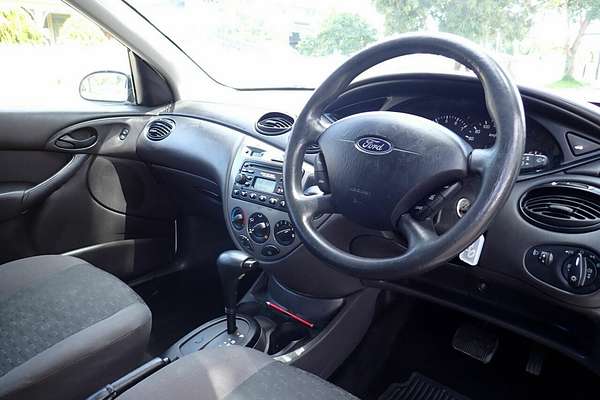 2004 Ford Focus LX LR