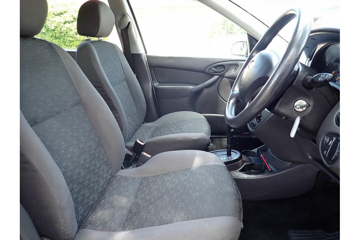 2004 Ford Focus LX LR