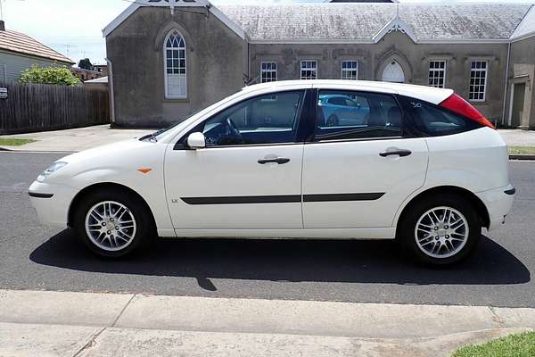 2004 Ford Focus LX LR
