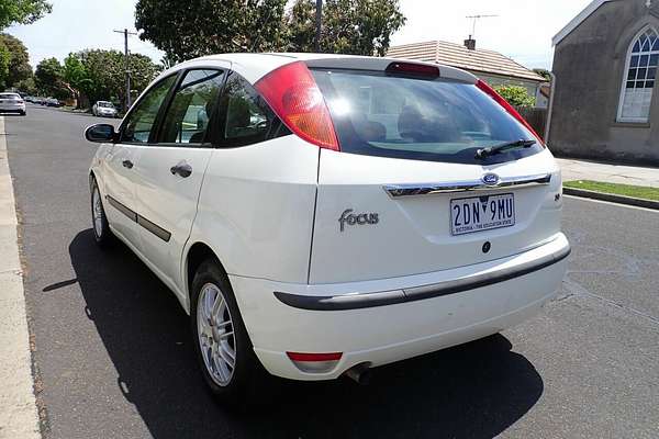 2004 Ford Focus LX LR