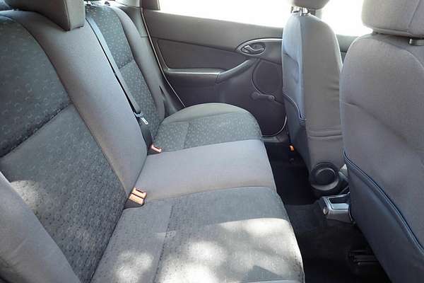 2004 Ford Focus LX LR