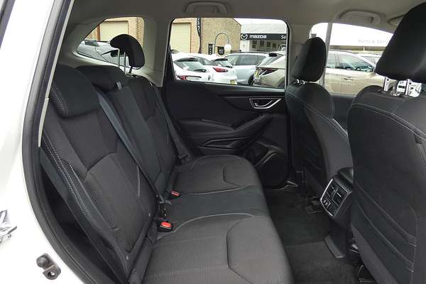 2023 Subaru Forester 2.5i S5