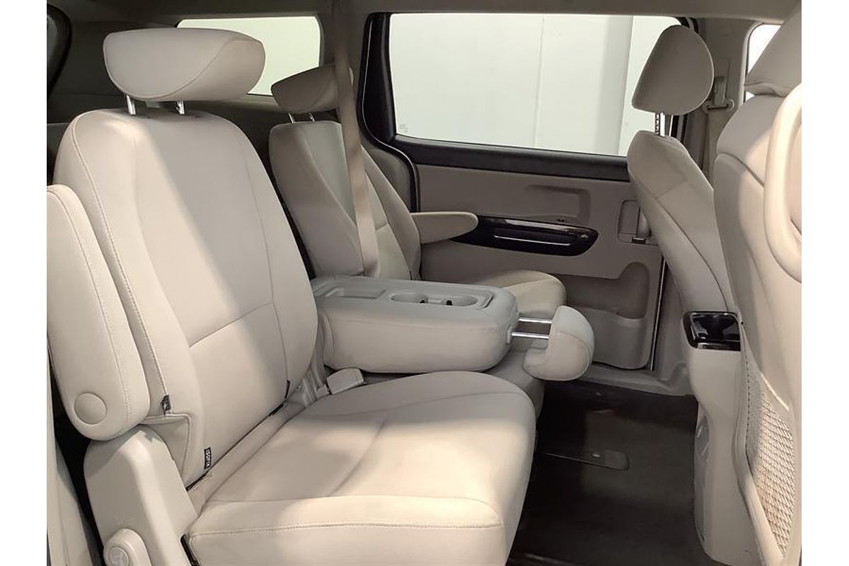 2018 Kia Carnival Si YP