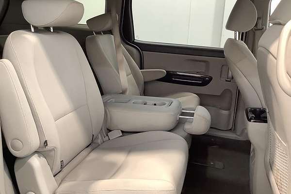 2018 Kia Carnival Si YP