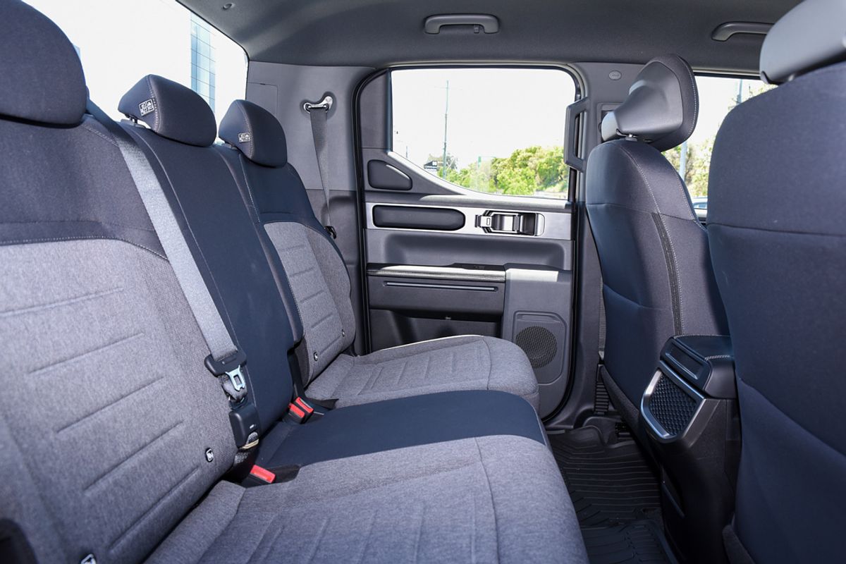 2025 Kia Tasman SX TK 4X4