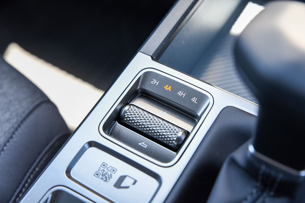 2025 Kia Tasman SX TK 4X4