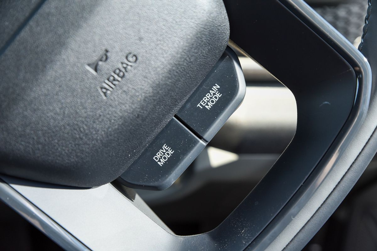 2025 Kia Tasman SX TK 4X4