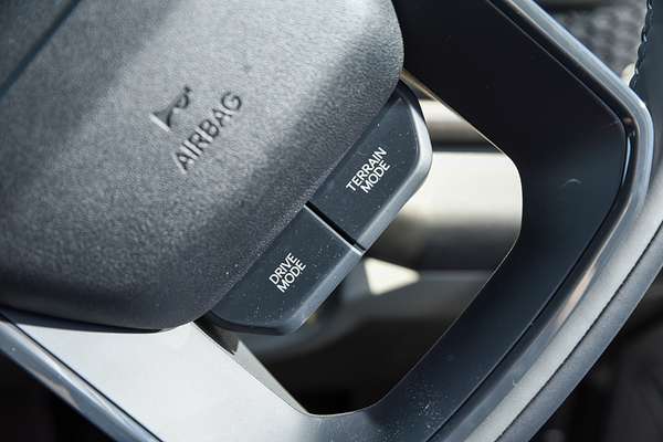 2025 Kia Tasman SX TK 4X4