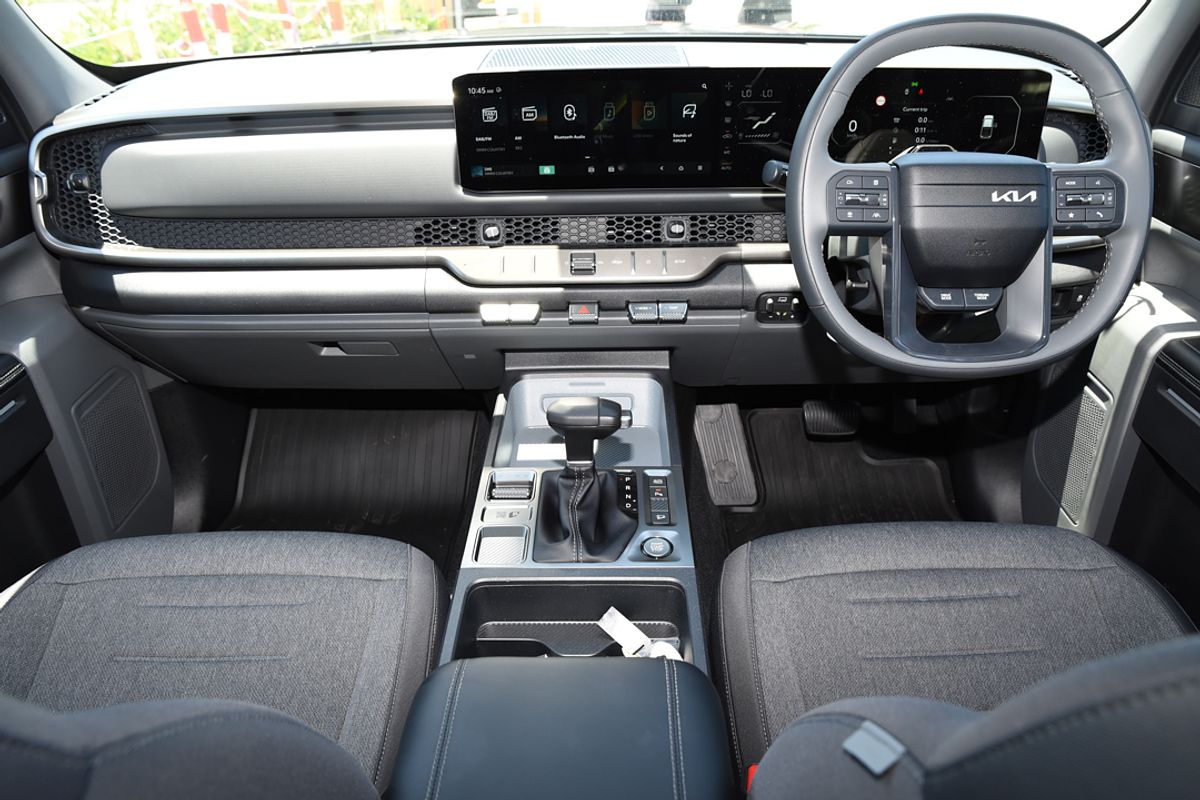 2025 Kia Tasman SX TK 4X4