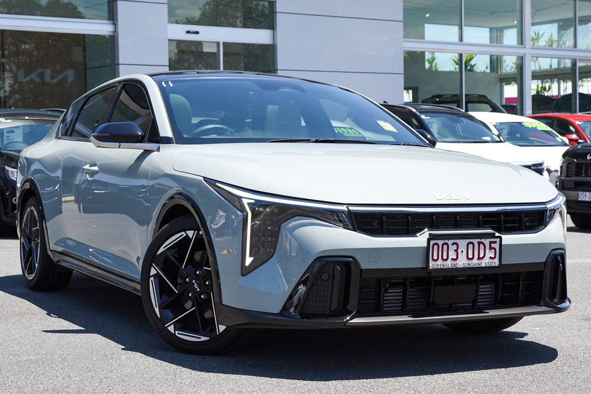 2025 Kia K4 GT-Line CL4m