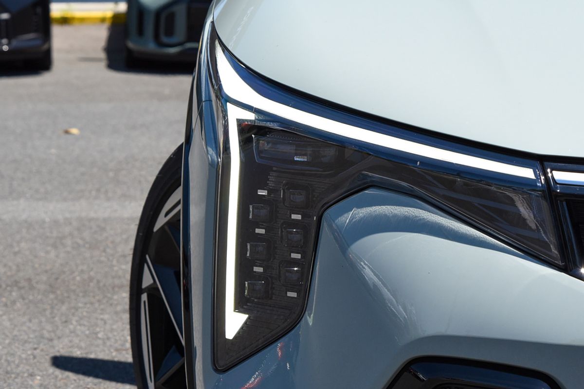 2025 Kia K4 GT-Line CL4m