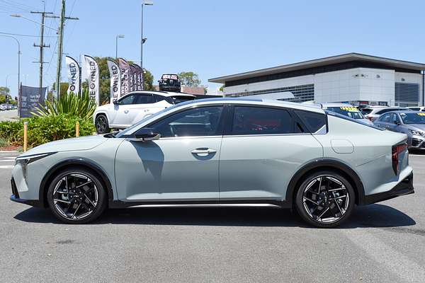 2025 Kia K4 GT-Line CL4m