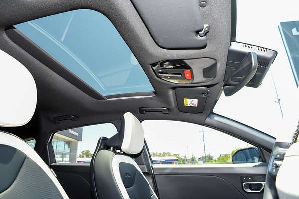 2025 Kia K4 GT-Line CL4m