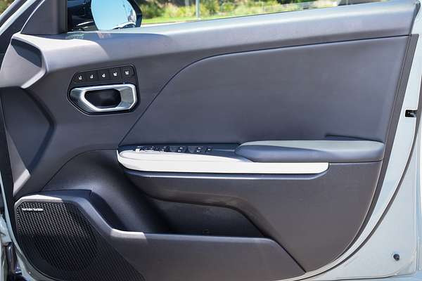 2025 Kia K4 GT-Line CL4m