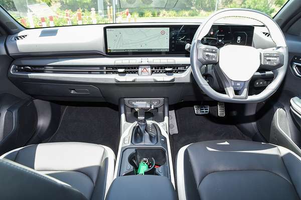 2025 Kia K4 GT-Line CL4m