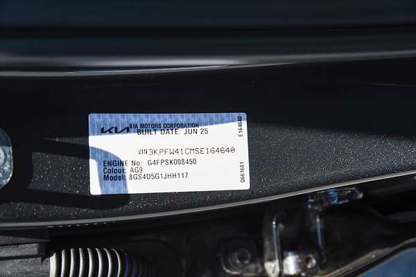 2025 Kia K4 GT-Line CL4m