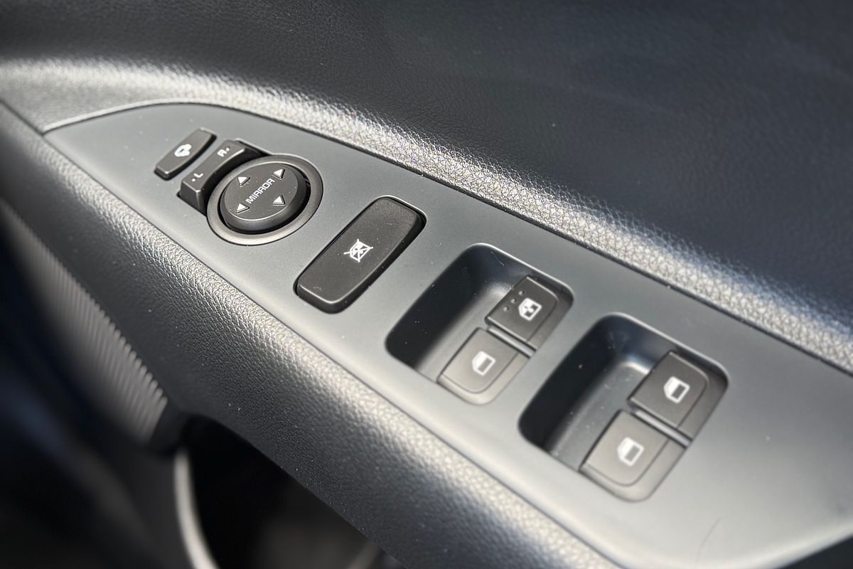 2024 Kia Stonic S YB