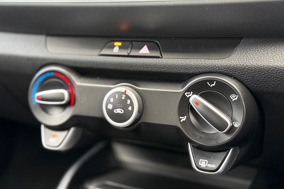 2024 Kia Stonic S YB