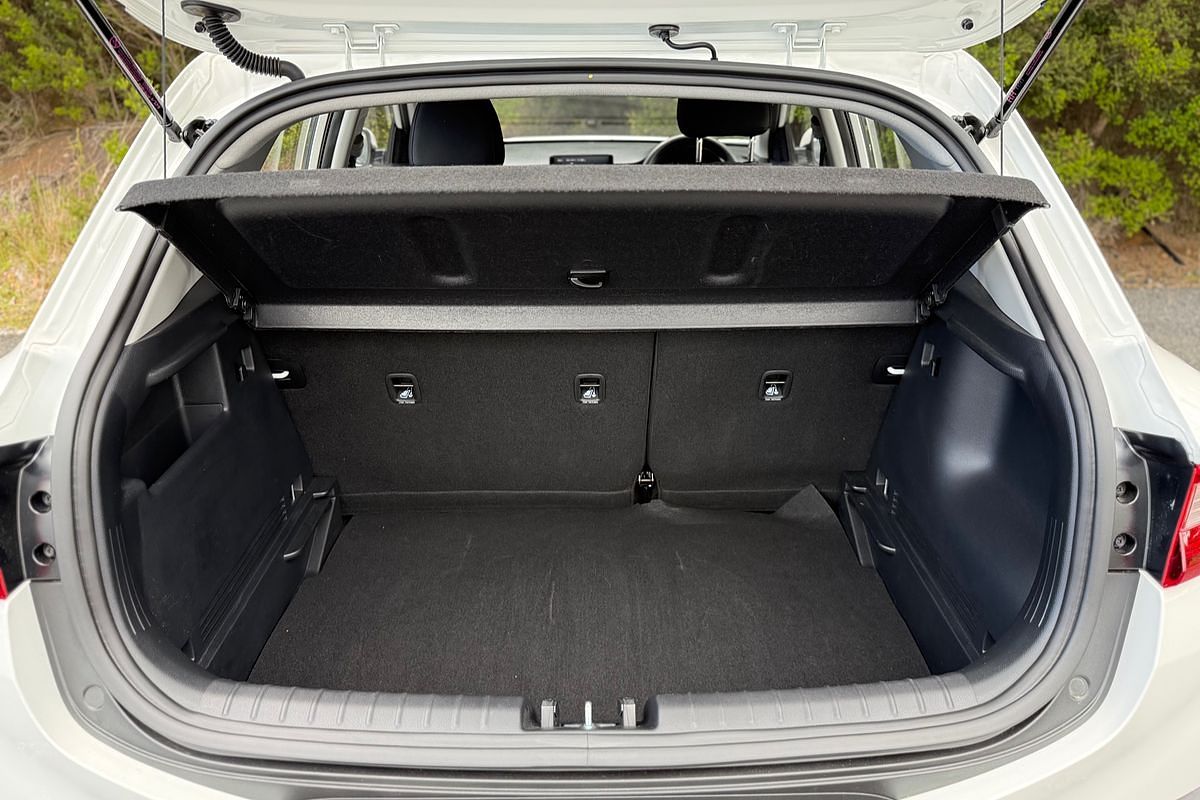 2024 Kia Stonic S YB