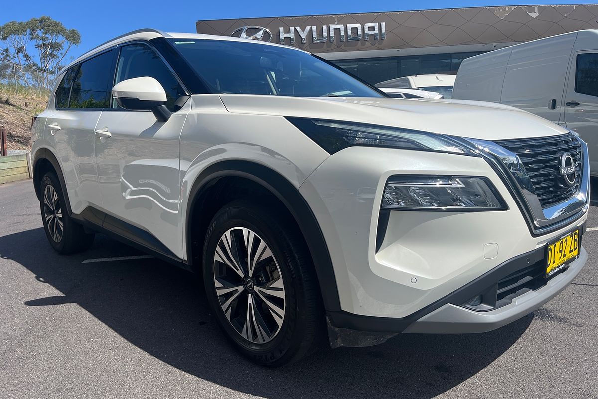 2024 Nissan X-TRAIL ST-L T33