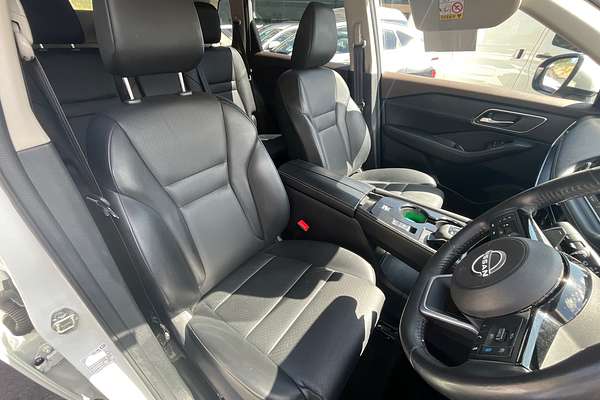 2024 Nissan X-TRAIL ST-L T33