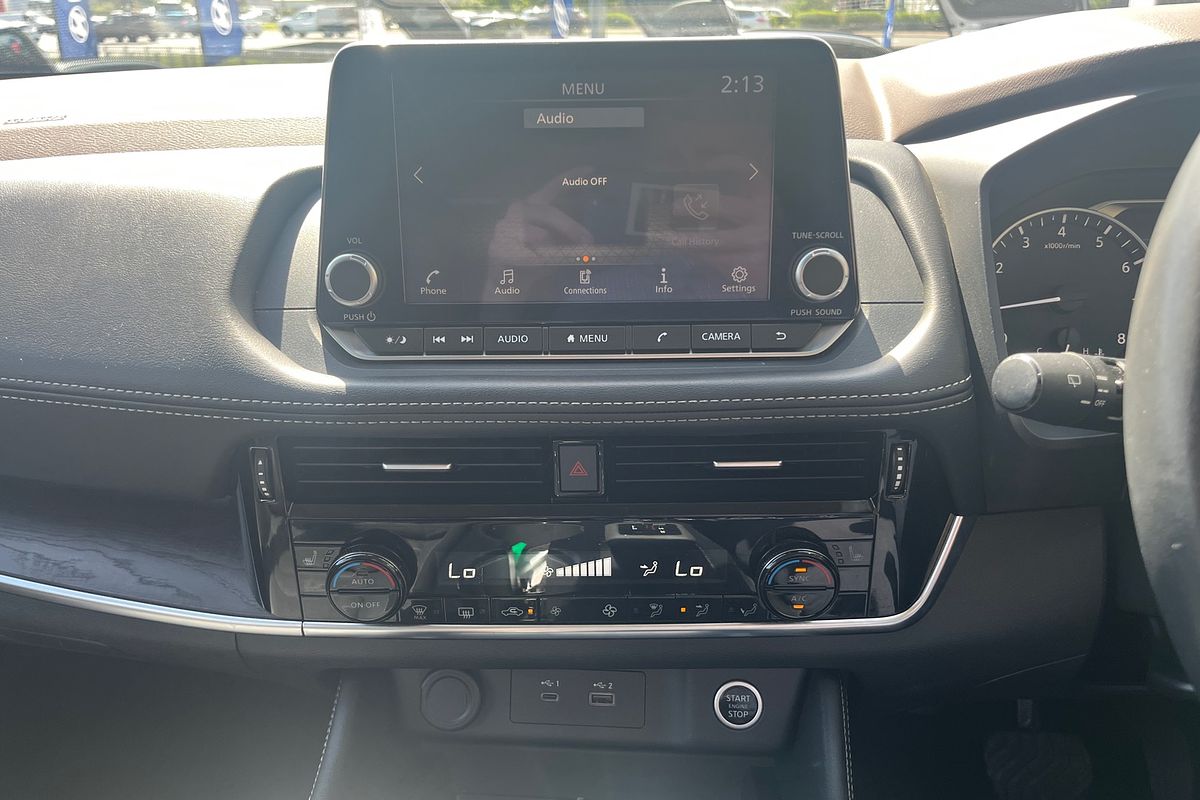 2024 Nissan X-TRAIL ST-L T33