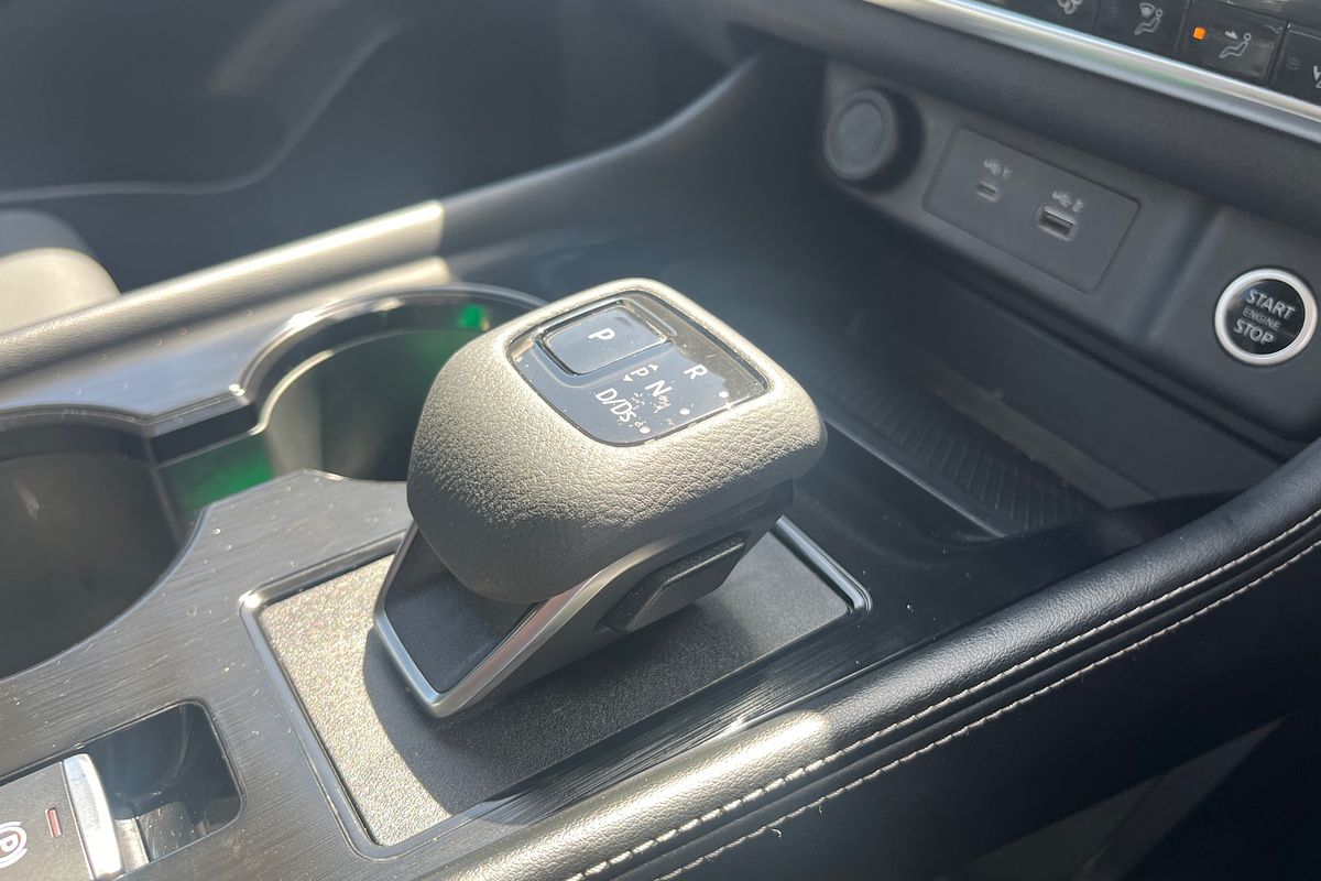 2024 Nissan X-TRAIL ST-L T33