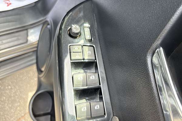 2019 Toyota Hilux SR5 GUN126R 4X4