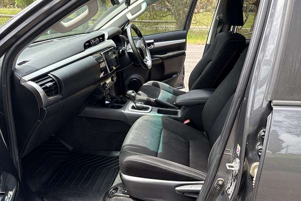 2019 Toyota Hilux SR5 GUN126R 4X4