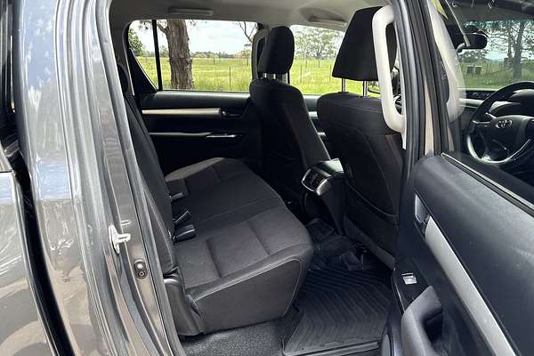 2019 Toyota Hilux SR5 GUN126R 4X4